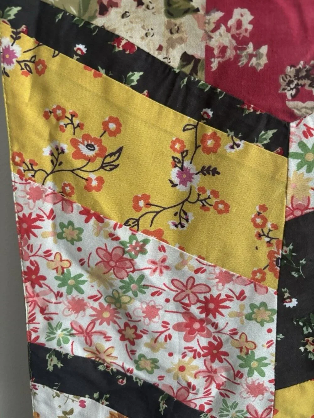 April Cornell Table Runner Festival Patchwork 70